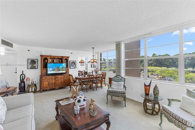 Photo - 1000 St Charles Pl Unit 319