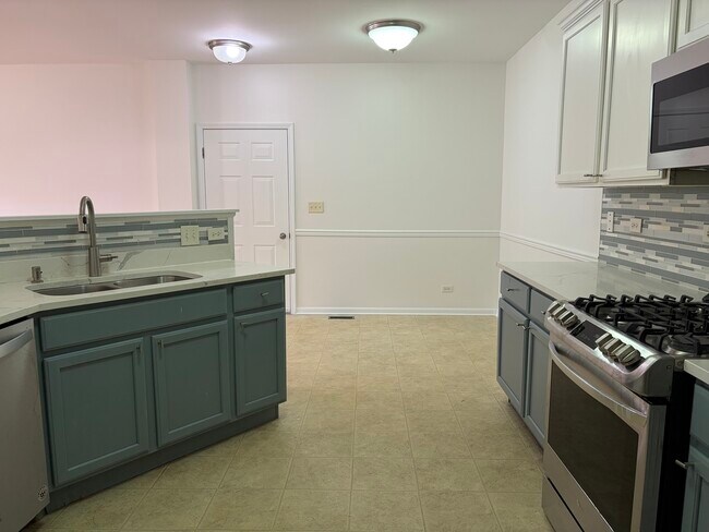 Photo - 10215 Camden Ln Unit H