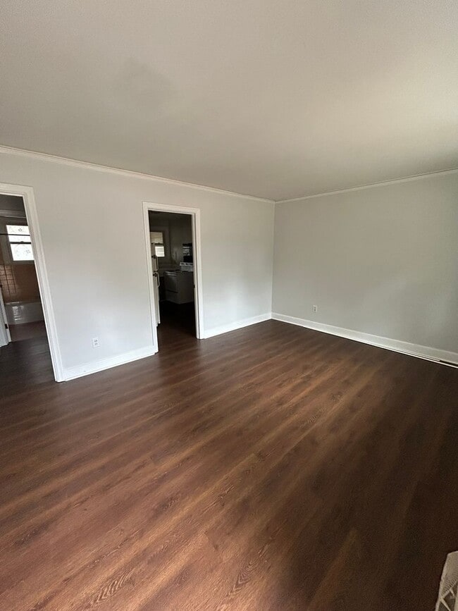 Photo - 2628 Parkwood Dr Unit 2628 Parkwood Drive