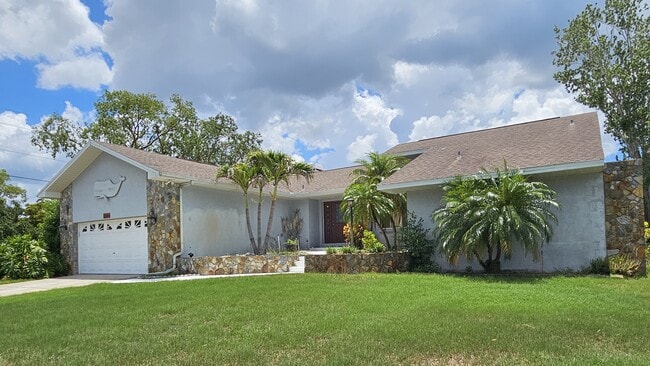 Photo - 2210 Bayou Dr