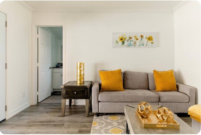 Photo - 16423 Barneston St Casa