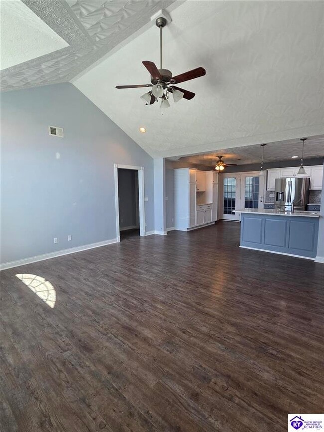 105 Ethan Ct