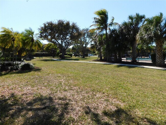 Photo - 14211 Kendale Lakes Cir