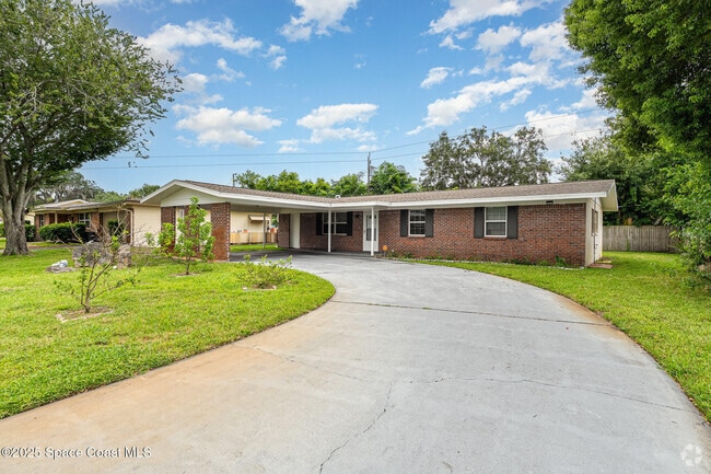 Building Photo - 1707 N Eden Cir Rental