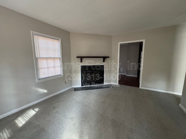 Photo - 2257 Sherwood Ave