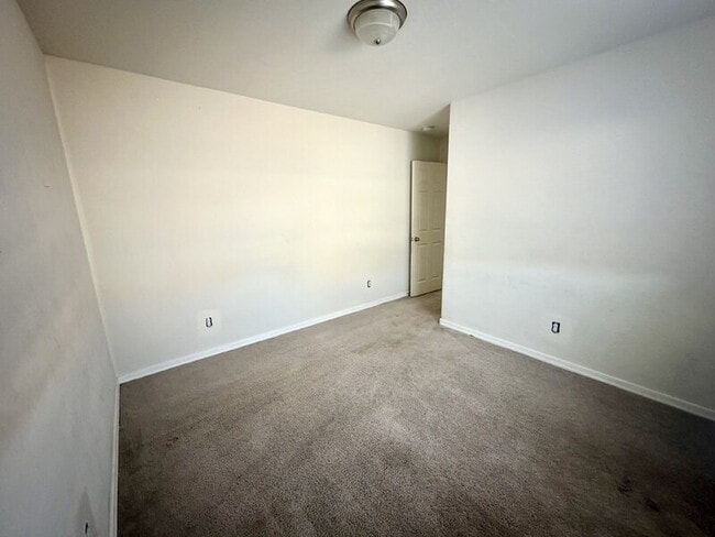 Photo - 226 W Watson Ct