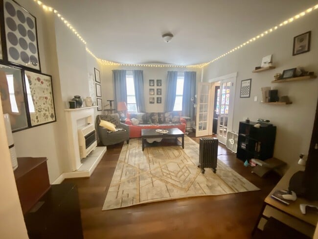 Photo - 628 Elm St