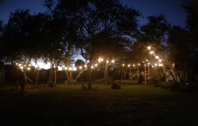 Building Photo - 8682 SE Kingsley St Unit 8682