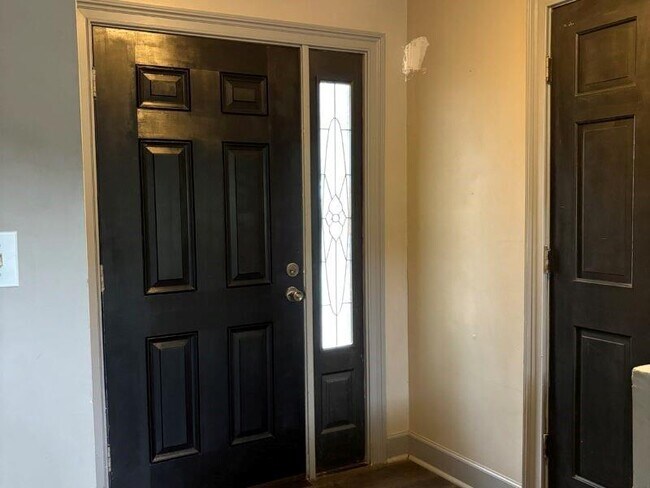 Photo - 1562 Linksview Close