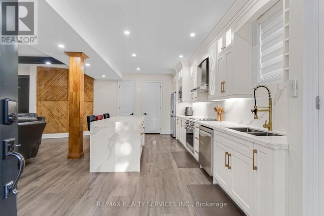 Photo - 66 Hanbury Cres