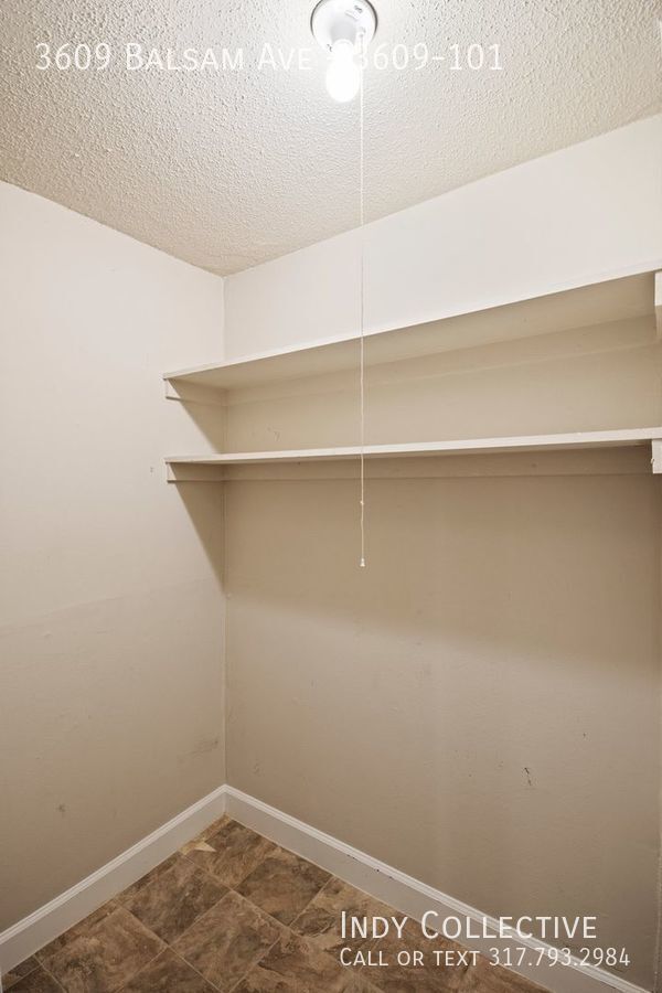 Photo - Move In Special: $300 Off First Month! Unidad 3609-101