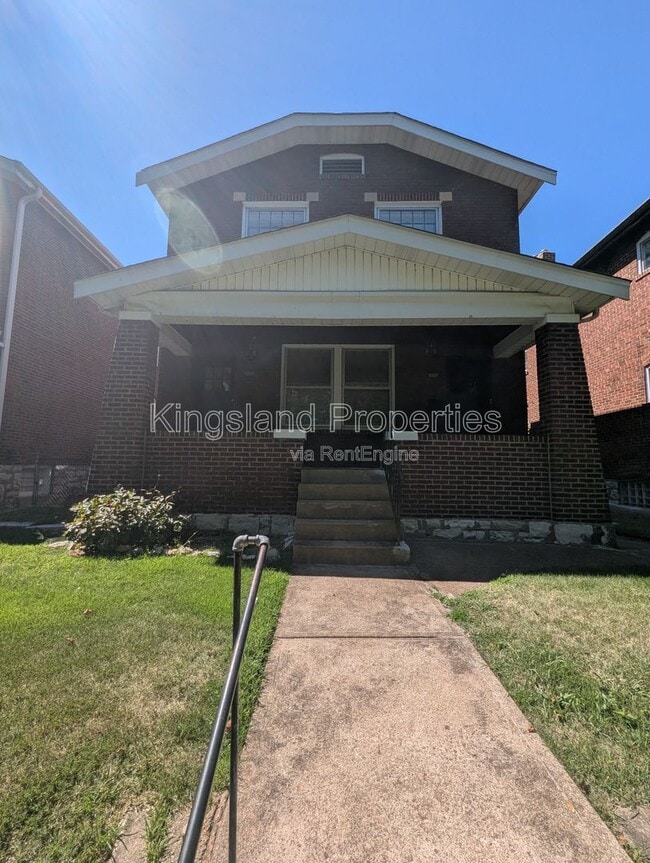 Building Photo - 5707 Dewey Ave Unit 1f