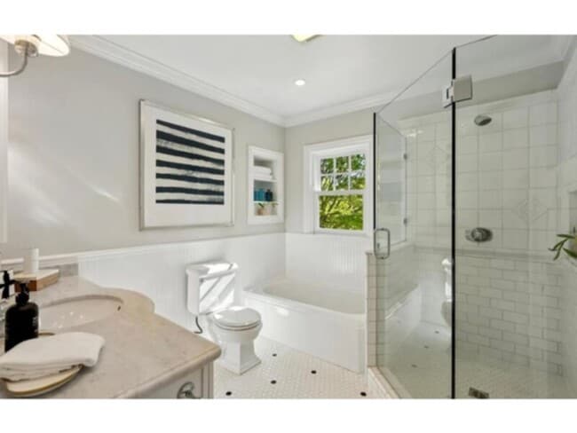 Photo - 3 Bedroom 2 Bathroom for Rent