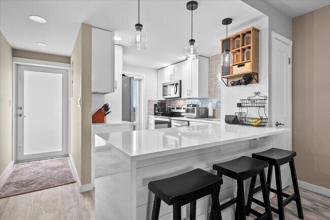 Photo - 1630 N Ocean Blvd Unidad 812