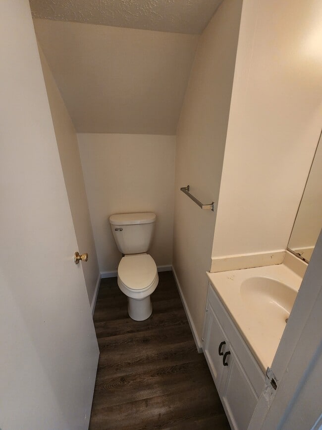 Photo - 1840 Woodland Ave Unit 1