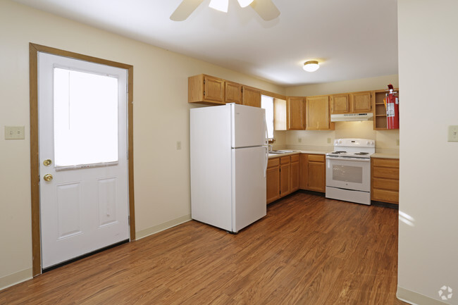 Ranch - Kitchen - Sylvan View Estates Apartments