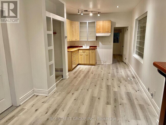 Photo - 693 Woodbine Ave Unit 1