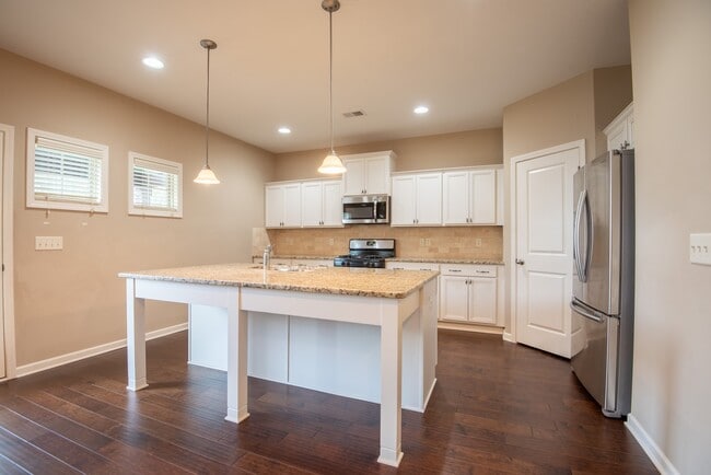 Photo - West Richland Single Family Home - SHORTER...