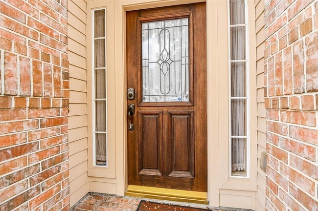 Building Photo - 1511 Beaconshire