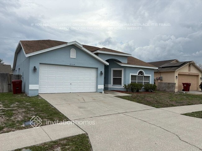 Building Photo - 4704 Bloom Dr