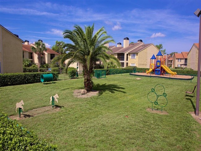 Bentley Green Apartments For Rent In Jacksonville Fl Forrent Playground And Park Area Bentley Green Apartments