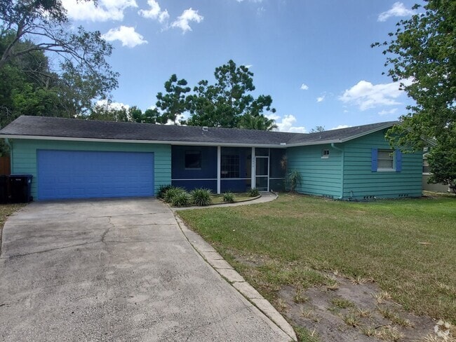 Building Photo - Large 4x2 Home in Conway area