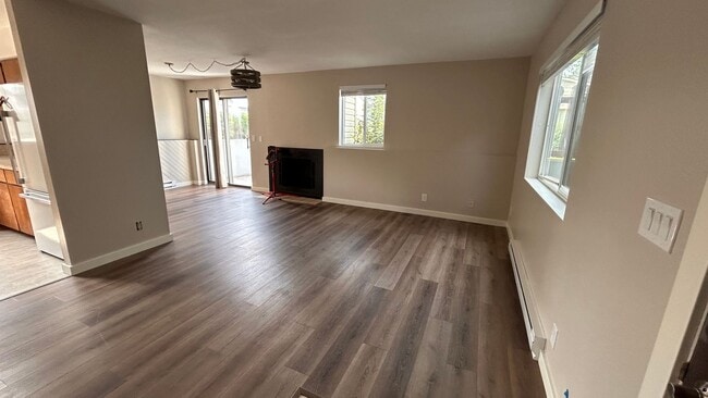 Building Photo - Condo with a Pool Unit 2