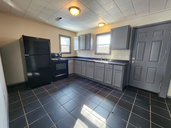 Photo - Spacious 2-Bedroom, 1-Bathroom Home AVAILABLE NOW!!