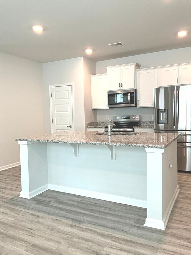 Photo - Elegant Living in Westbrook @ Savannah Quarters