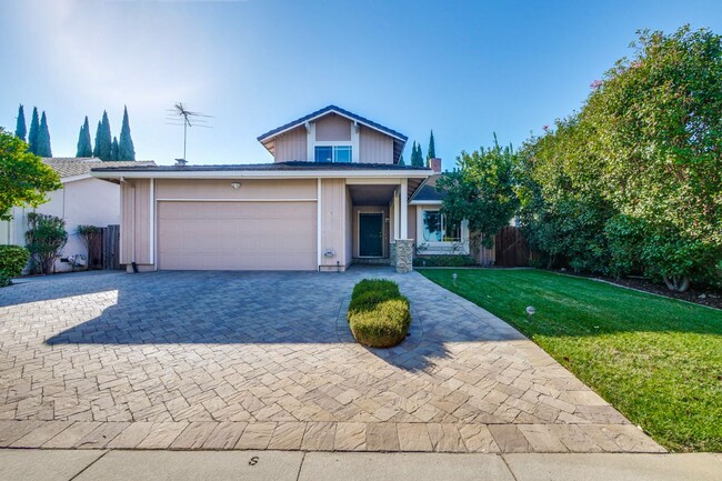 Remodeled Home- Gas Range- Double Pane Win... - Remodeled Home- Gas Range- Double Pane Win...