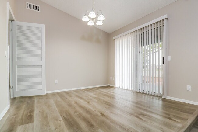 Photo - 10050 W Highland Ave