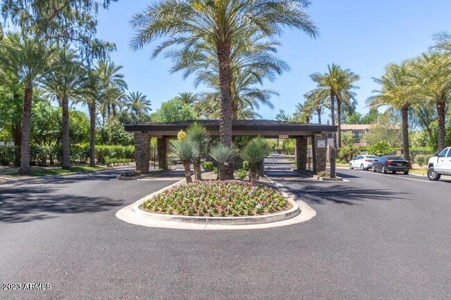 7222 E Gainey Ranch Rd