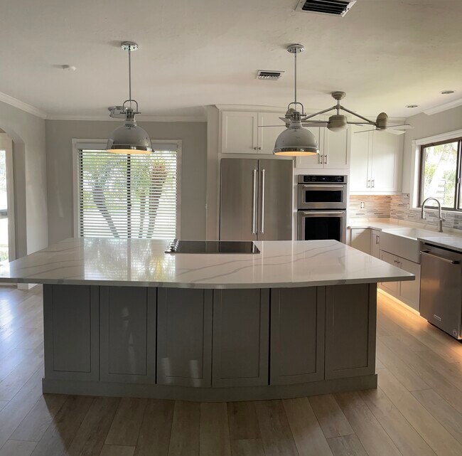 Apartments For In Fort Myers Fl Com Apartments For In Fort Myers Fl, West Coast Cabinets Fort Myers