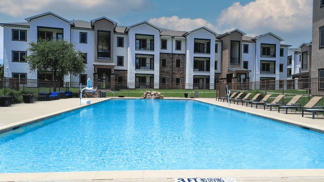 Photo - Creed Canyon Apartments