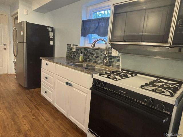 Photo - 1064 Lakeview St