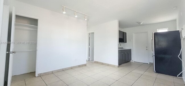 Photo - 2332 NW 14th Ct