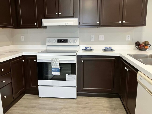 Photo - 40 Deerwood Park