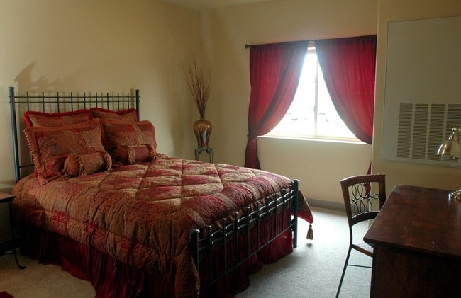 Aggie Village - 1215 Laramie