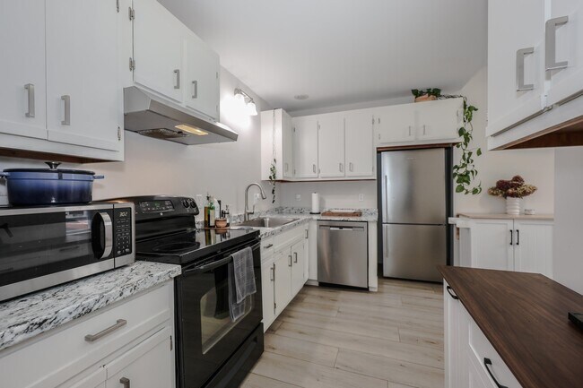 Photo - 749 Central Ave