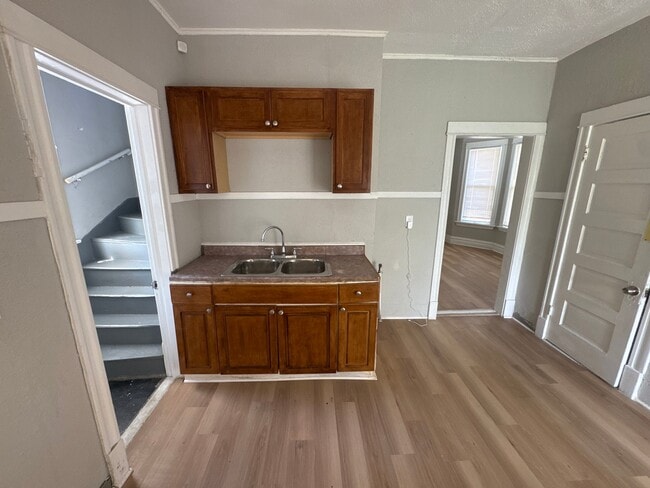 Photo - 265 W 107th St