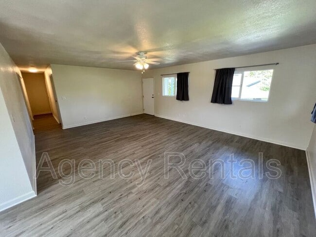 Photo - 2419 Oahu Ave