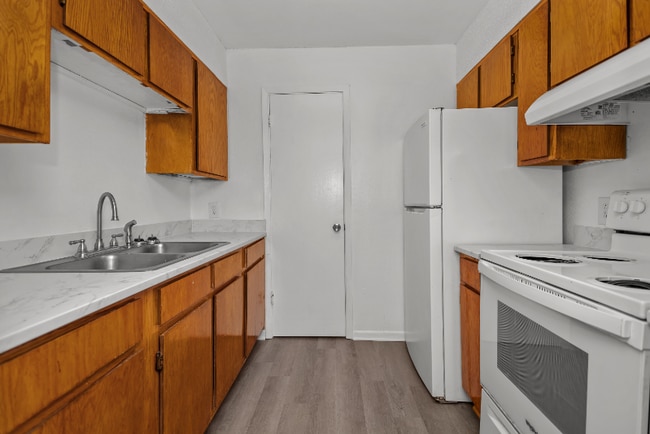 Photo - 1410 S Elizabeth Ave Unidad 503