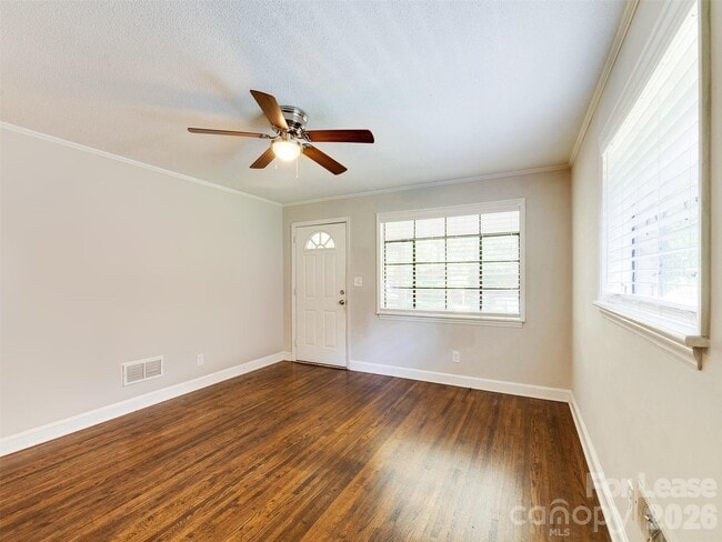 Photo - 1520 Mimosa Ave