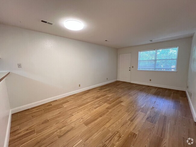 Building Photo - 428 Kays Ln Unit Bldg 1  1C Rental