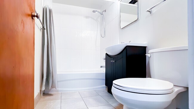 Photo - 1925 Nelson St Unit 109