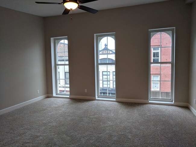 Photo - 200 S Walnut St Unit Apt 2B