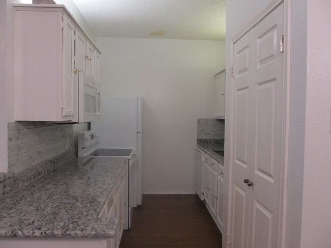 9600 Royal Ln Unit 506