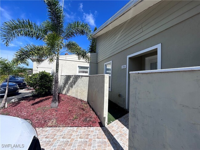 Photo - 730 111th Ave N