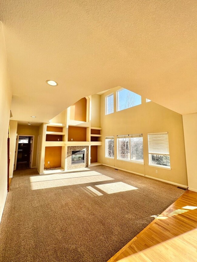 4 bed, 3 bath Home in Huntington Hills Nei... - 4 bed, 3 bath Home in Huntington Hills Nei...