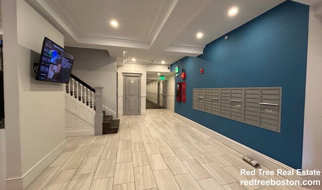 Photo - 19 Queensberry St Unit 1